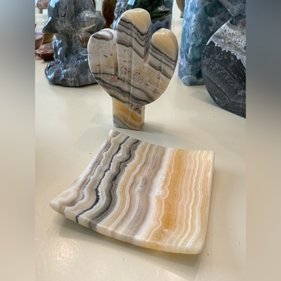 Calcite Set: Cactus and Trinket Plate - Picture 2 of 2